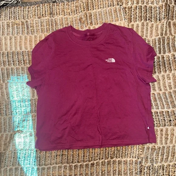 The North Face Pink Tee - Picture 1 of 2